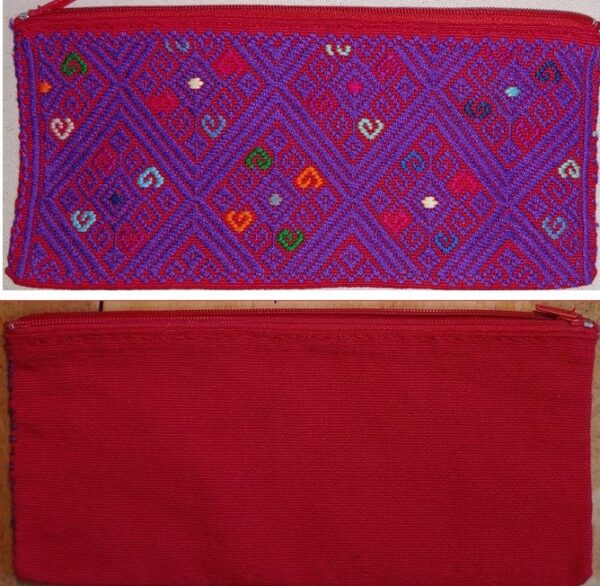 Lrg zippered pouchFront: Red & Purple multi colored pattern with collored accentsBack: Red